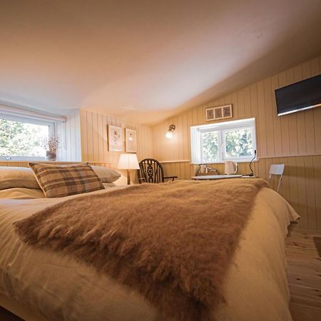 The Old Smithy Inn Welcombe Екстер'єр фото